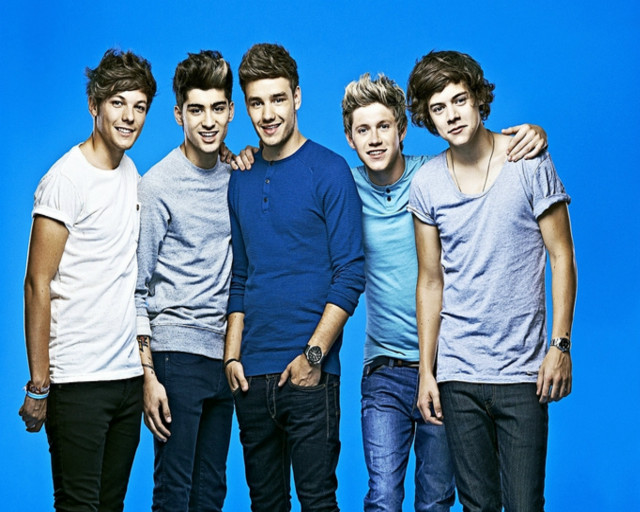 Young men group blue background free wallpaper for desktop - medium preview image