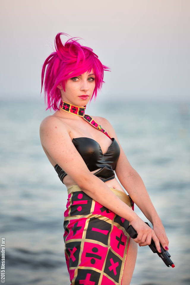 Woman pink hair gun beach free wallpaper for mobile - medium preview image