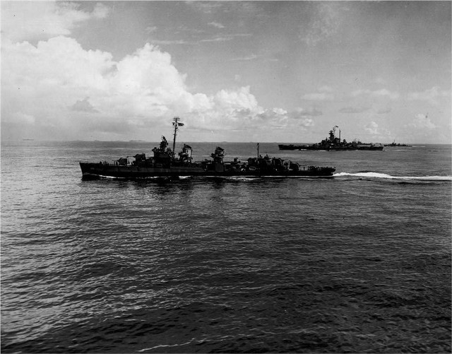 Black white ship water clouds free wallpaper for desktop - medium preview image