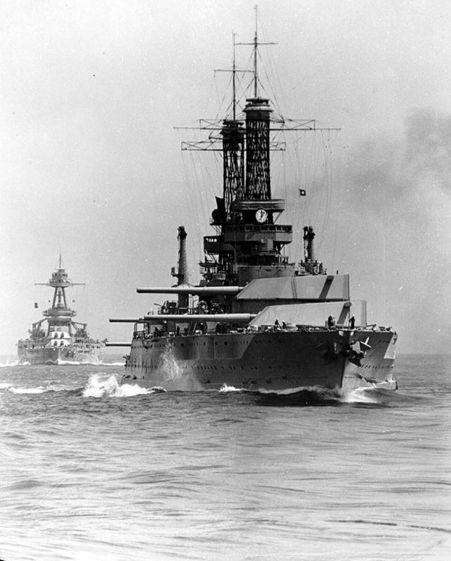 Large ship ocean background smoke free wallpaper for mobile - medium preview image