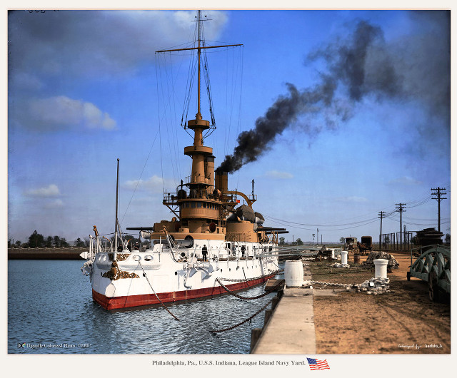 Large boat steam stack docked free wallpaper for desktop - medium preview image