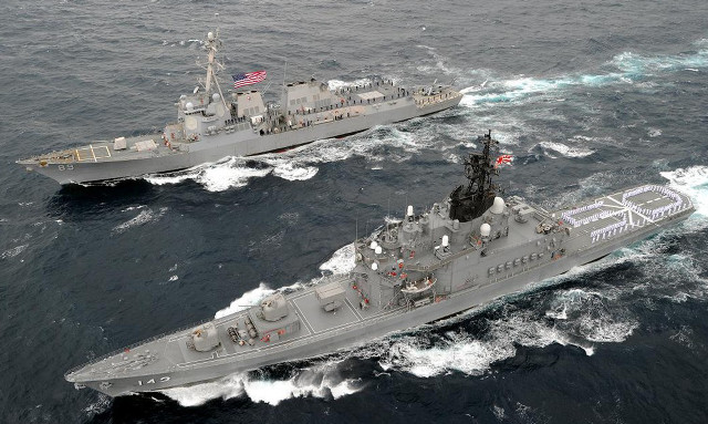 Two ships ocean large small free wallpaper for desktop - medium preview image