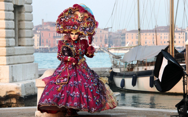 Woman colorful dress headpiece boat free wallpaper for desktop - medium preview image