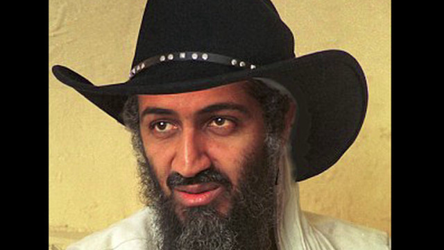 Bearded man black hat white free wallpaper for desktop - medium preview image