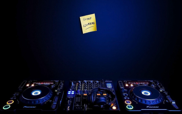 Dj setup note decks lights free wallpaper for desktop - medium preview image