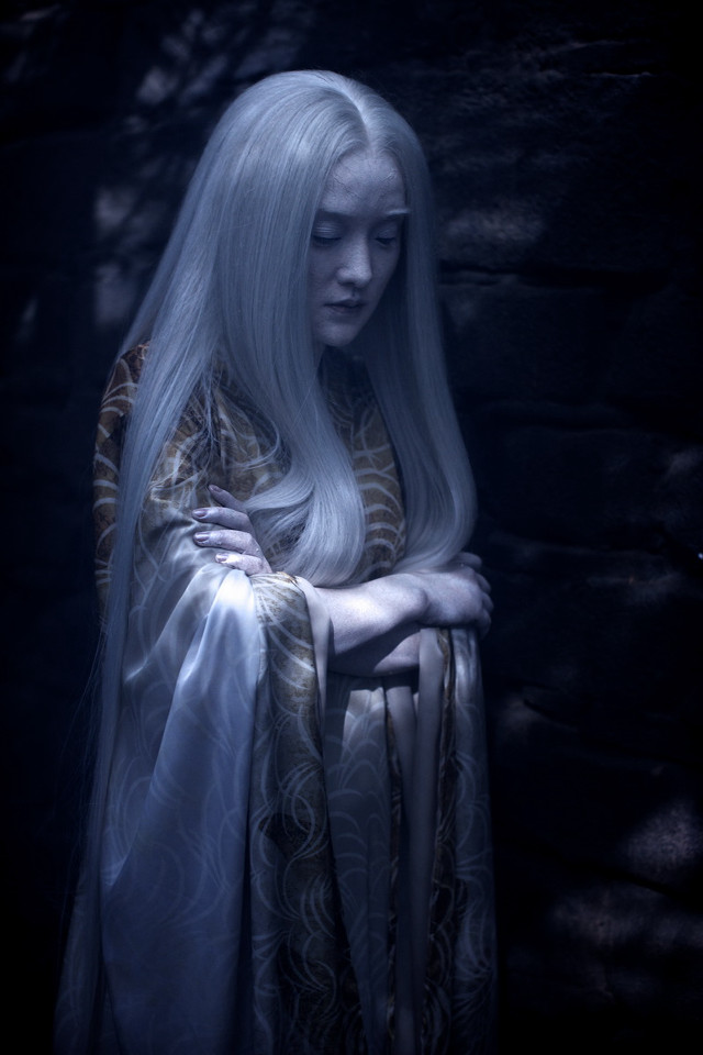 Woman long white hair white free wallpaper for mobile - medium preview image