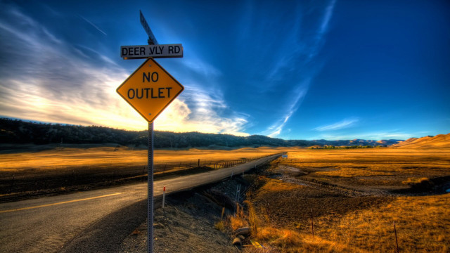 Rural road sign sky background free wallpaper for desktop - medium preview image