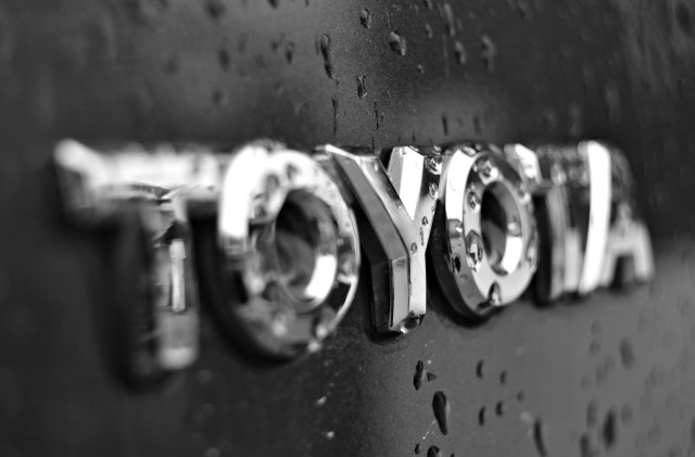 Toyota close up car grill free wallpaper for desktop - medium preview image