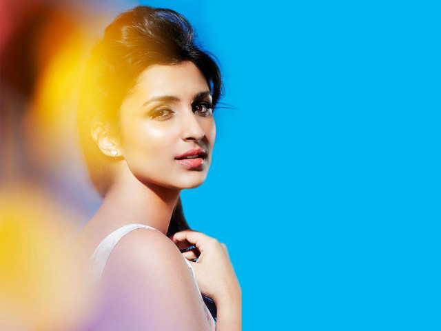 Aesthetic woman blue background yellow free wallpaper for desktop - medium preview image