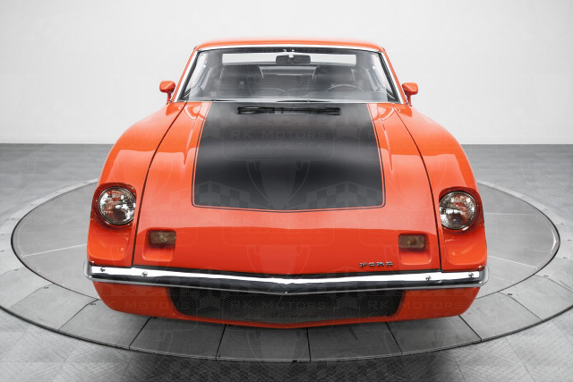 Orange sports car circular display free wallpaper for desktop - medium preview image