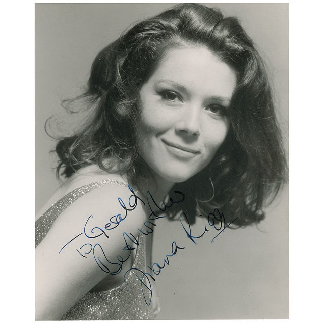 Woman smile handwritten message goodbye free wallpaper for tablet - medium preview image