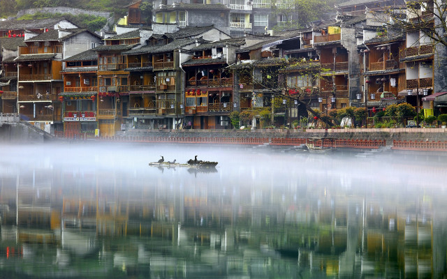 Boat lake town foggy sky free wallpaper for desktop - medium preview image