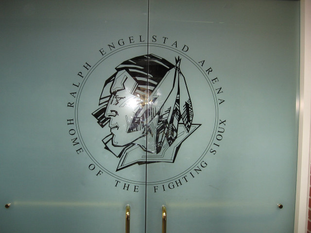 Glassdoor manshead flag erlundhudson logo free wallpaper for desktop - medium preview image