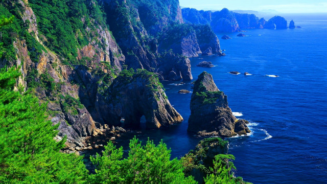 Lake mountains trees sunny day #6 free wallpaper for desktop - medium preview image