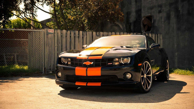 Black orange car driveway fence free wallpaper for desktop - medium preview image