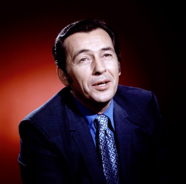 Man suit tie surprised look #2 free wallpaper for tablet - medium preview image