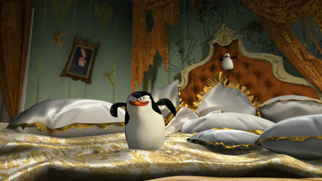 Penguin bed comforter gold white free wallpaper for desktop - medium preview image