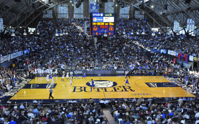 Basketball court crowd people watching free wallpaper for desktop - medium preview image