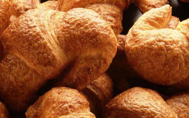 Croissants pile table plate next free wallpaper for desktop - medium preview image