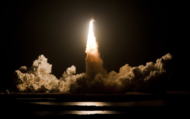 Rocket launch night sky clouds free wallpaper for desktop - medium preview image