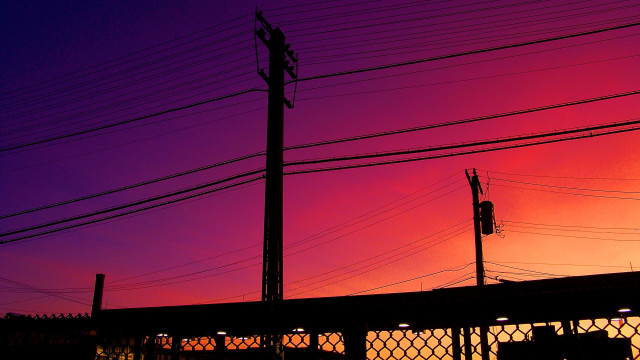 Sunset fence streetlight purple red free wallpaper for desktop - medium preview image