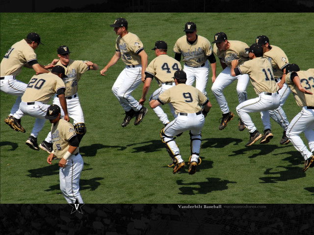 Baseball players circle grass field free wallpaper for desktop - medium preview image