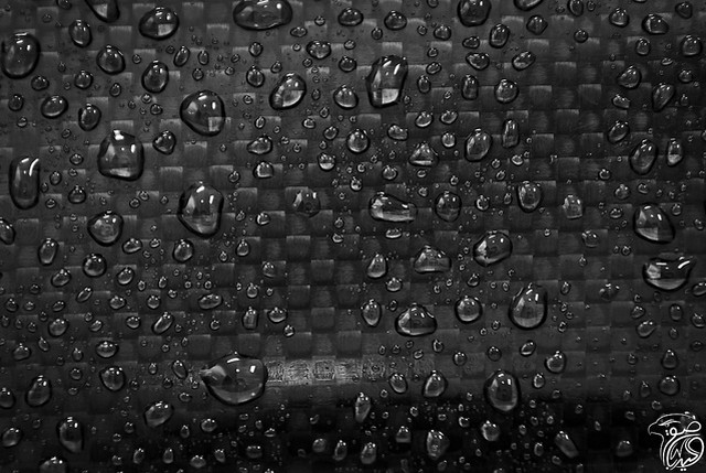 Water droplets tiles macro black free wallpaper for desktop - medium preview image