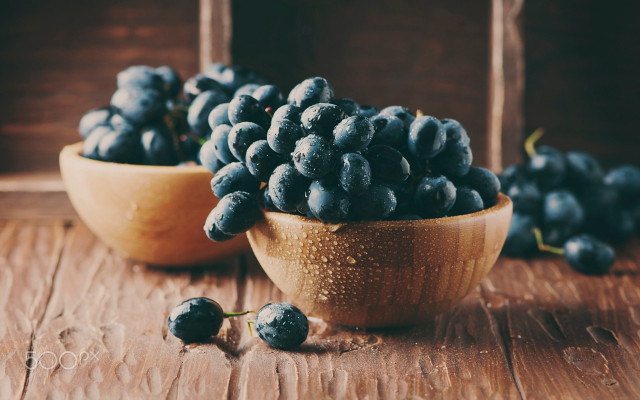 Blueberries bowl wooden table stilllife free wallpaper for desktop - medium preview image