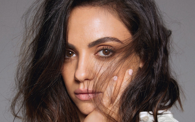 Woman longhair white shirt portrait #10 free wallpaper for desktop - medium preview image