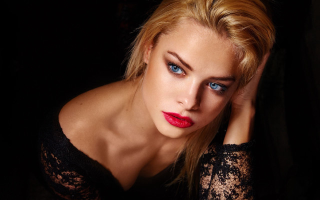 Blue eyed redlipstick blackdress lace free wallpaper for desktop - medium preview image