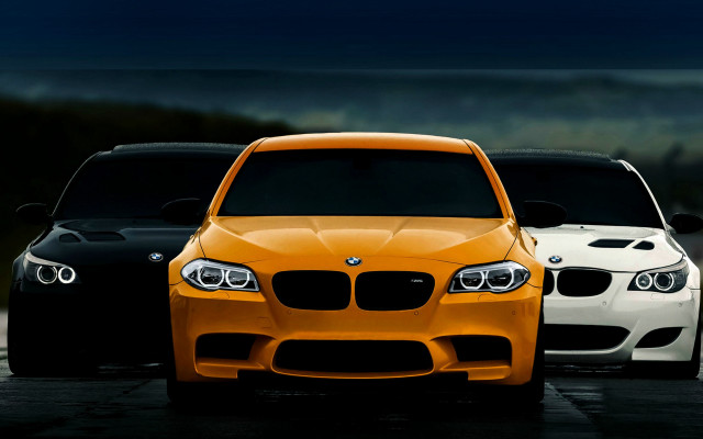 Three colored cars night parking free wallpaper for desktop - medium preview image
