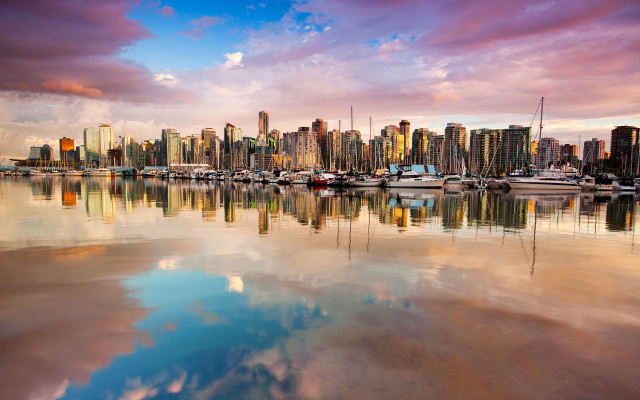 City skyline boats reflection cloudy free wallpaper for desktop - medium preview image