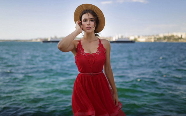 Woman red dress hat ocean free wallpaper for desktop - medium preview image
