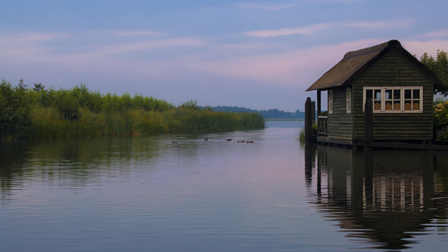 House water ducks boathouse australian free wallpaper for desktop - medium preview image