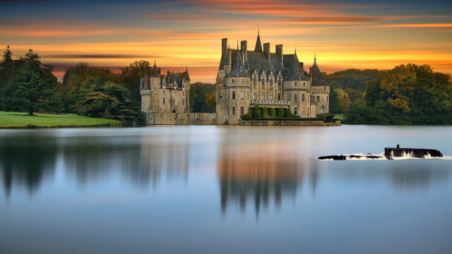 Castle lake forest boat gothic free wallpaper for desktop - medium preview image