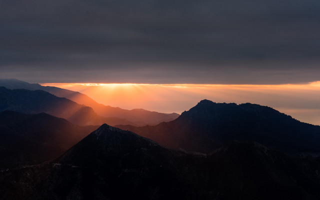 Sunset mountains crepuscular rays orange free wallpaper for desktop - medium preview image
