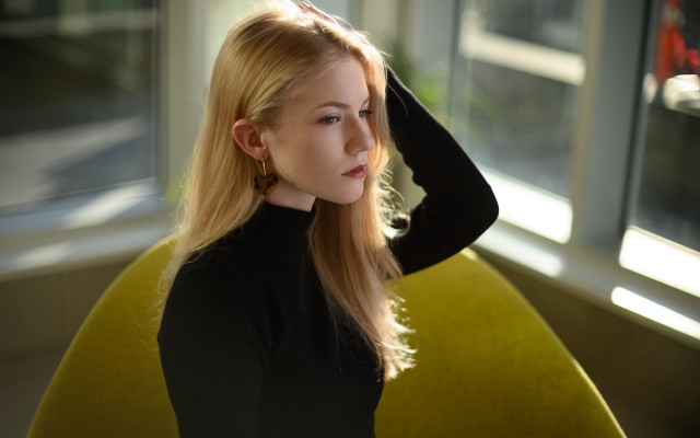 Arabella rankin portrait blonde blurry free wallpaper for desktop - medium preview image