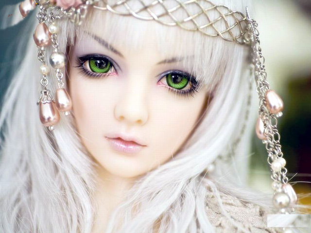 Woman white hair green eyes #2 free wallpaper for desktop - medium preview image
