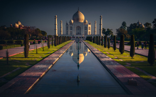 Large building pool reflection night free wallpaper for desktop - medium preview image