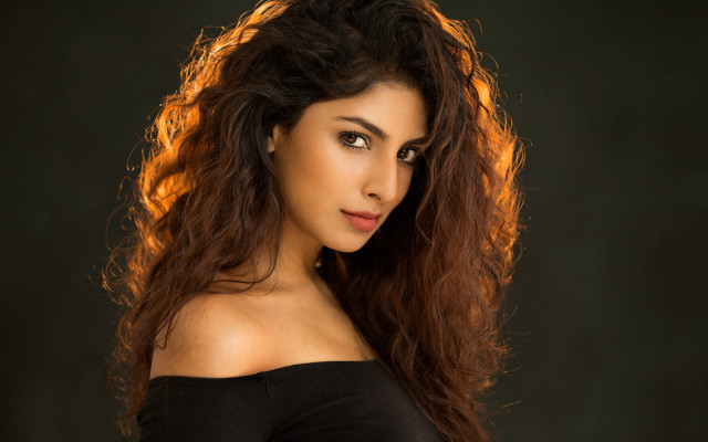 Ayshia taskin black background fire free wallpaper for desktop - medium preview image