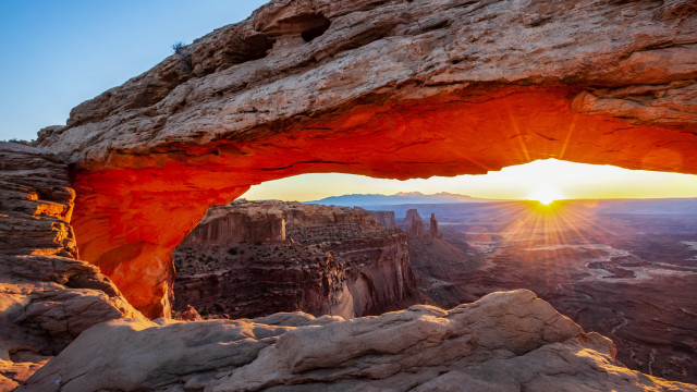 Large arch sunset beach mountain free wallpaper for desktop - medium preview image