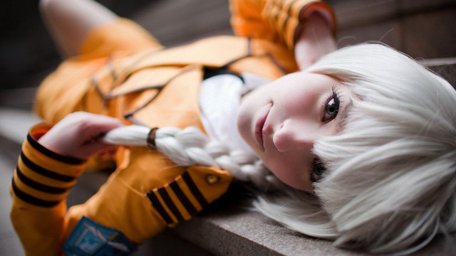 White hair yellow jacket cosplay free wallpaper for desktop - medium preview image