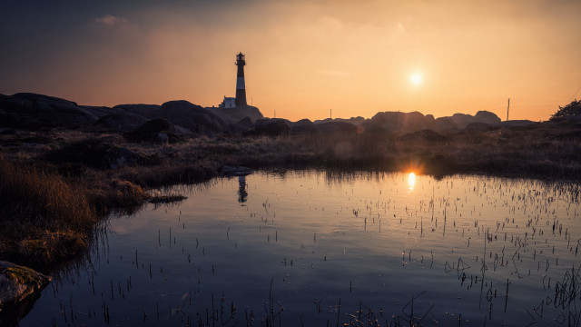 Pond lighthouse sunset radiant city free wallpaper for desktop - medium preview image