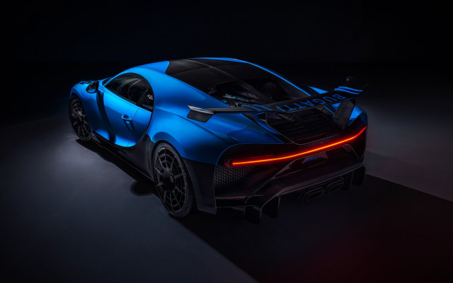 Blue sports car red tail free wallpaper for desktop - medium preview image