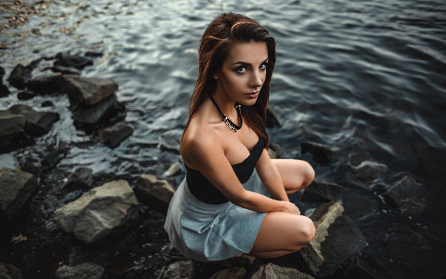 Woman rocks water bun beach free wallpaper for desktop - medium preview image