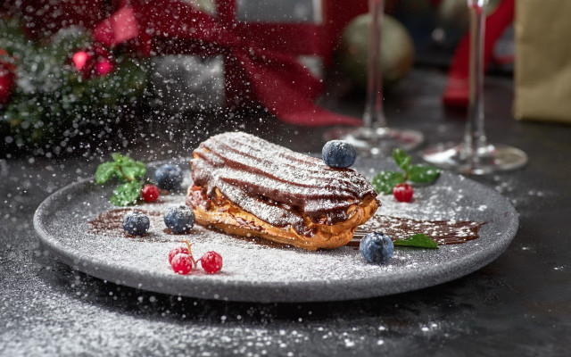 Plate pastry berries wine snow free wallpaper for desktop - medium preview image