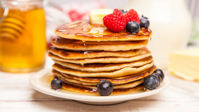 Pancakes blueberries butter honey plate free wallpaper for desktop - medium preview image