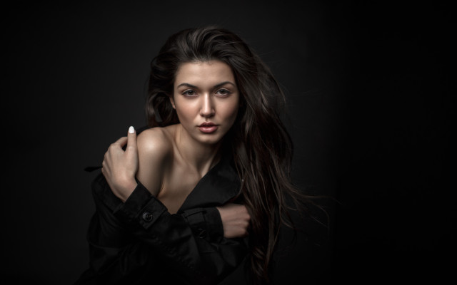 Woman cigarette black background portrait free wallpaper for desktop - medium preview image