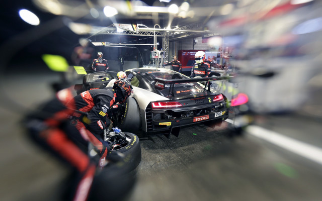 Racecar motionblur tiltshift night street free wallpaper for desktop - medium preview image