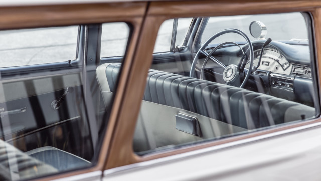 Car steeringwheel dashboard window dashboardlight free wallpaper for desktop - medium preview image